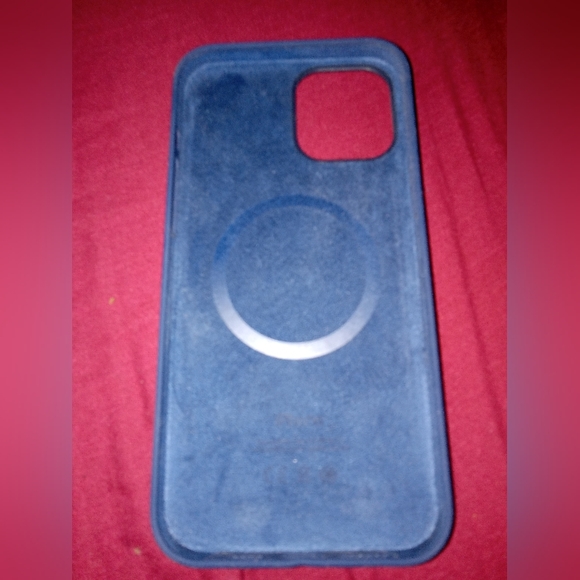 3 iPhone cases and 3 Android phones (FOR PARTS) - Picture 2 of 4